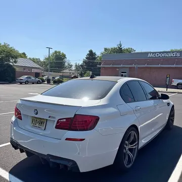 2013 BMW M5 Sedan