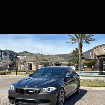 2013 BMW M5 Sedan