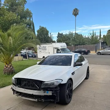2013 BMW M5 Sedan 4D