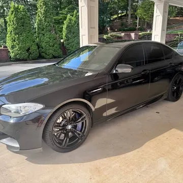 2013 BMW M5 Sedan