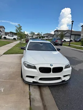 2013 BMW M5 Sedan 4D