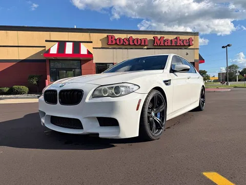 2013 BMW M5 Sedan 4D