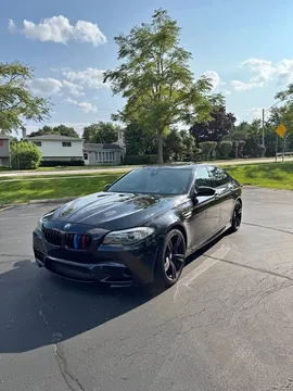 2013 BMW M5 Sedan 4D