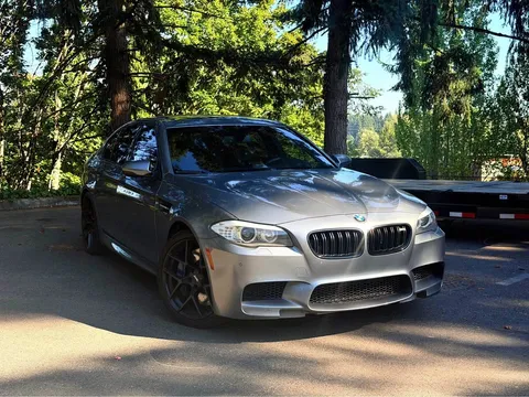 2013 BMW M5 Sedan 4D
