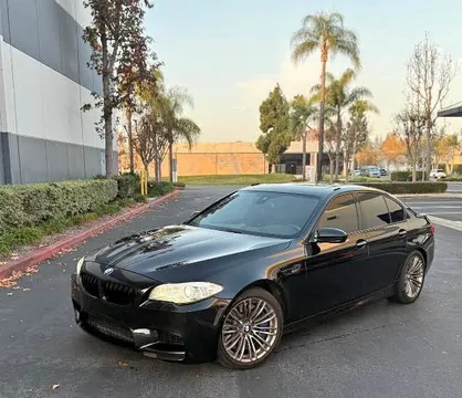 2013 BMW M5 Sedan 4D
