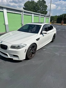 2013 BMW M5 Sedan 4D