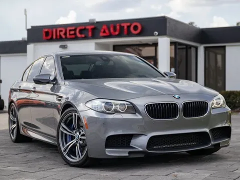 2013 BMW M5 Sedan 4D
