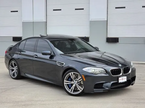 2013 BMW M5 Sedan 4D
