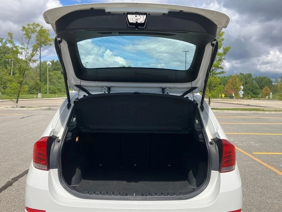 2013 BMW E84 X1 - Image 11 of 20