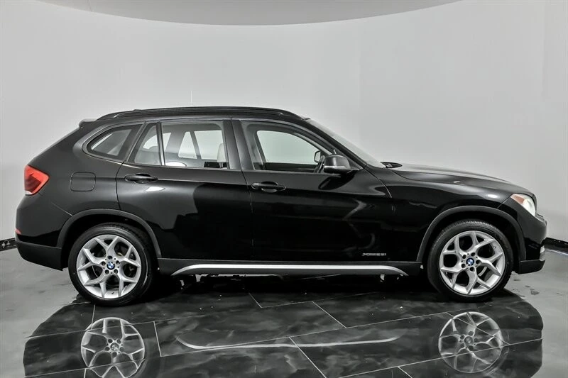 2013 BMW E84 X1 - Image 13 of 21
