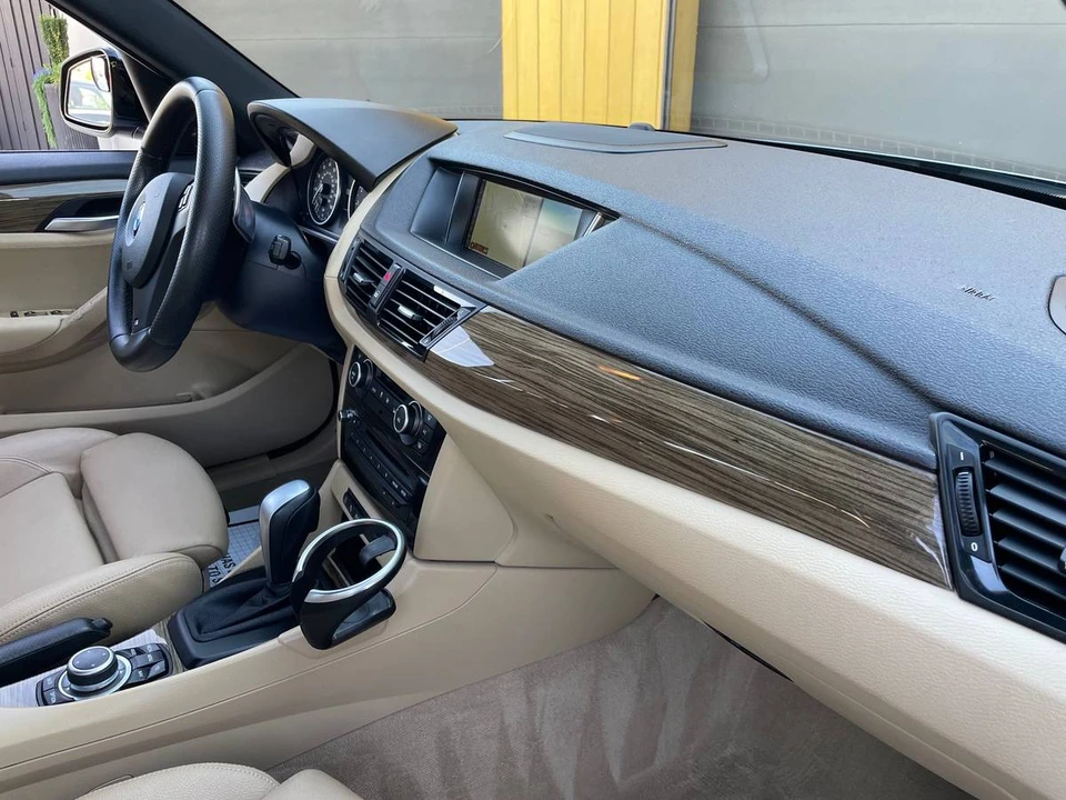 2013 BMW E84 X1 - Image 9 of 16