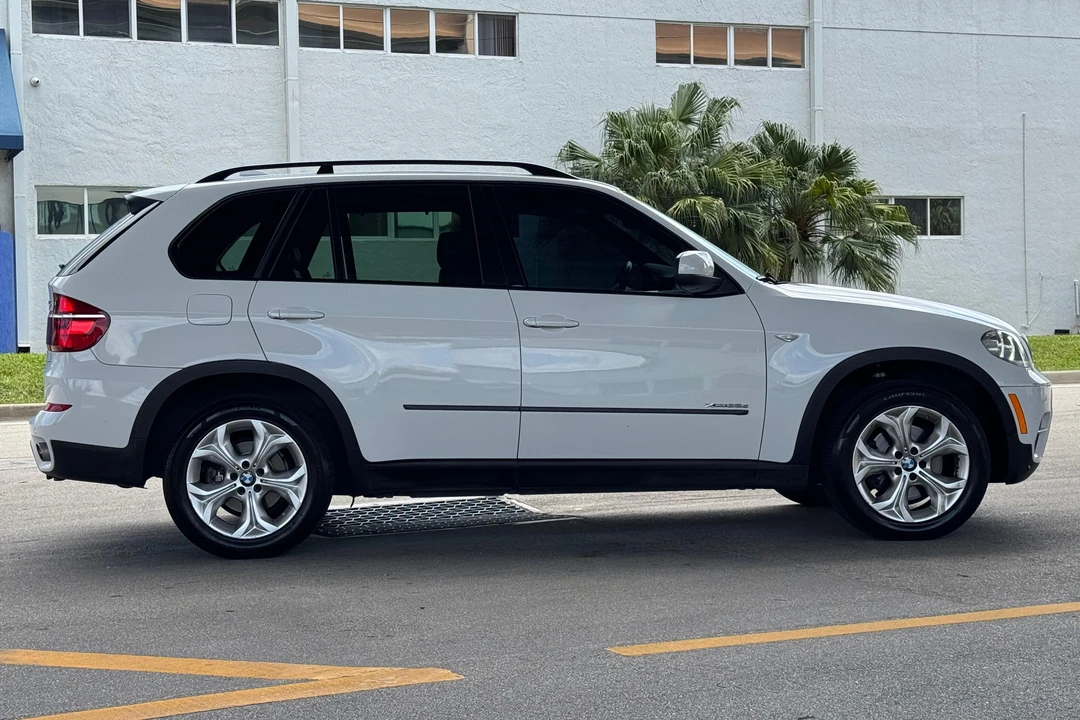 2013 BMW E70 X5 - Image 3 of 31