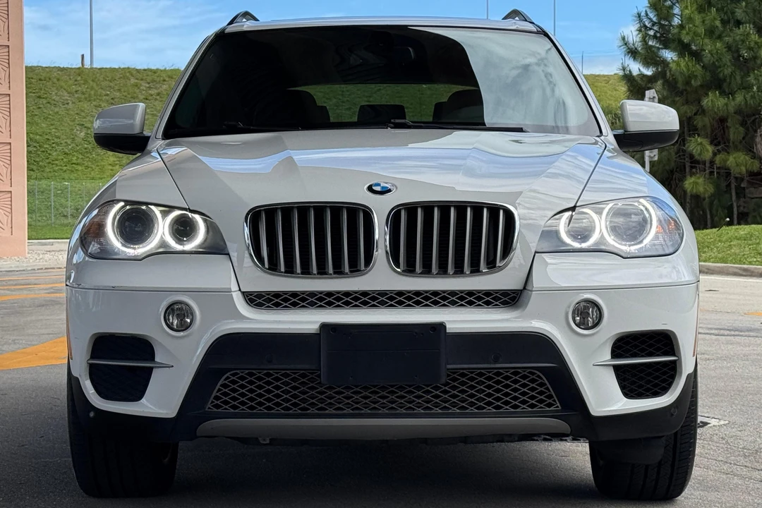 2013 BMW E70 X5 - Image 2 of 31