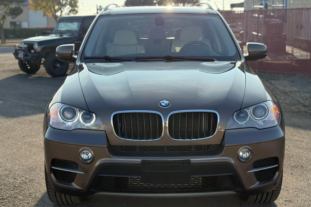 2013 BMW E70 X5 - Image 2 of 31