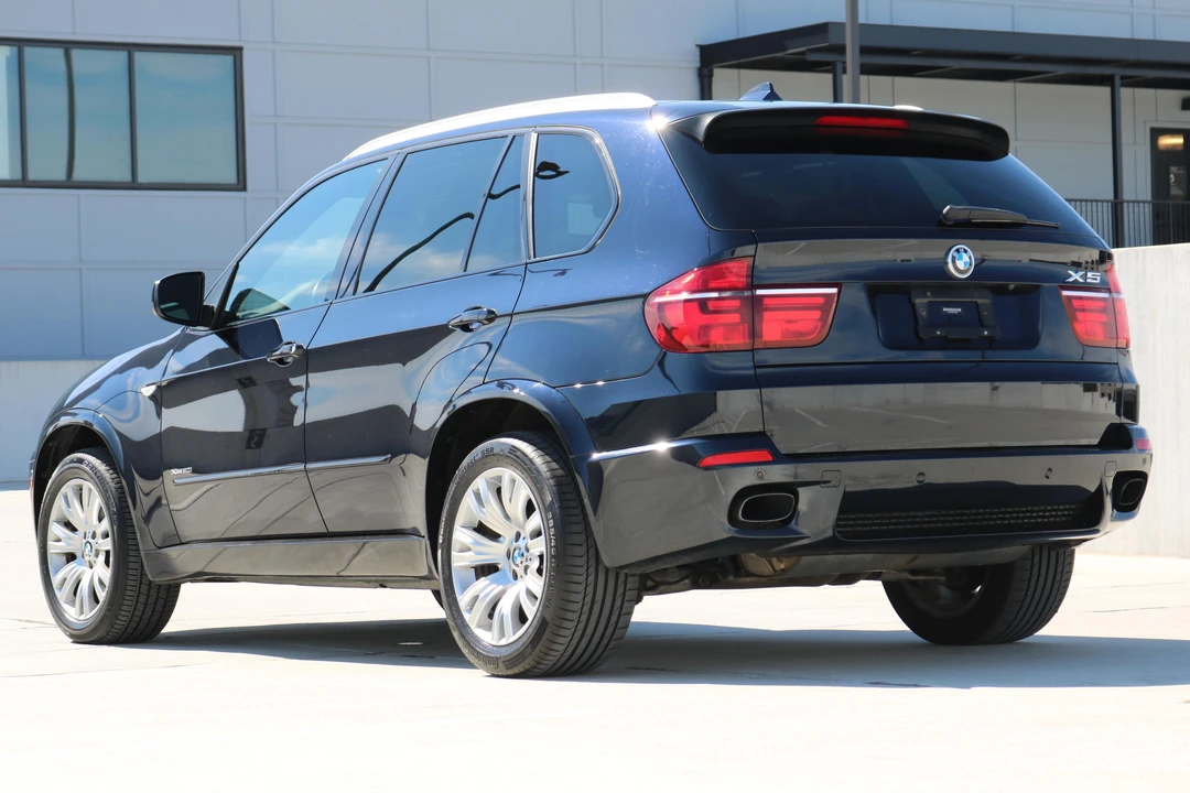 2013 BMW E70 X5 4.8i & xDrive50i - Image 4 of 5