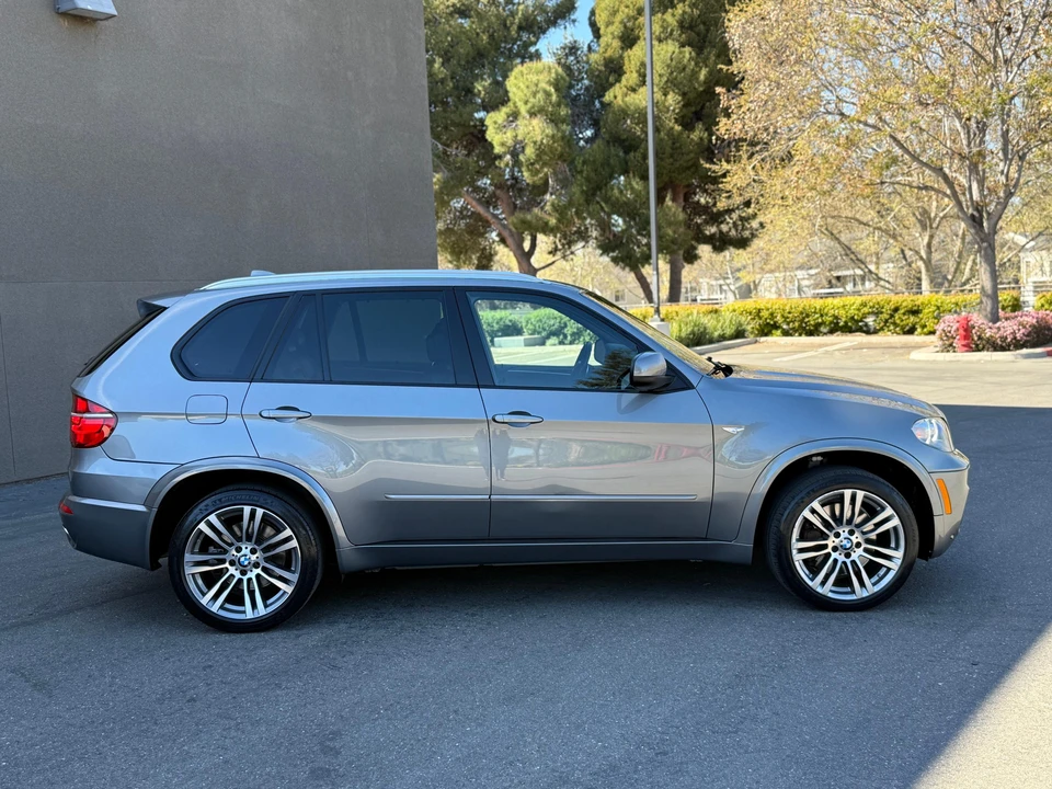 2013 BMW E70 X5 4.8i & xDrive50i - Image 8 of 31