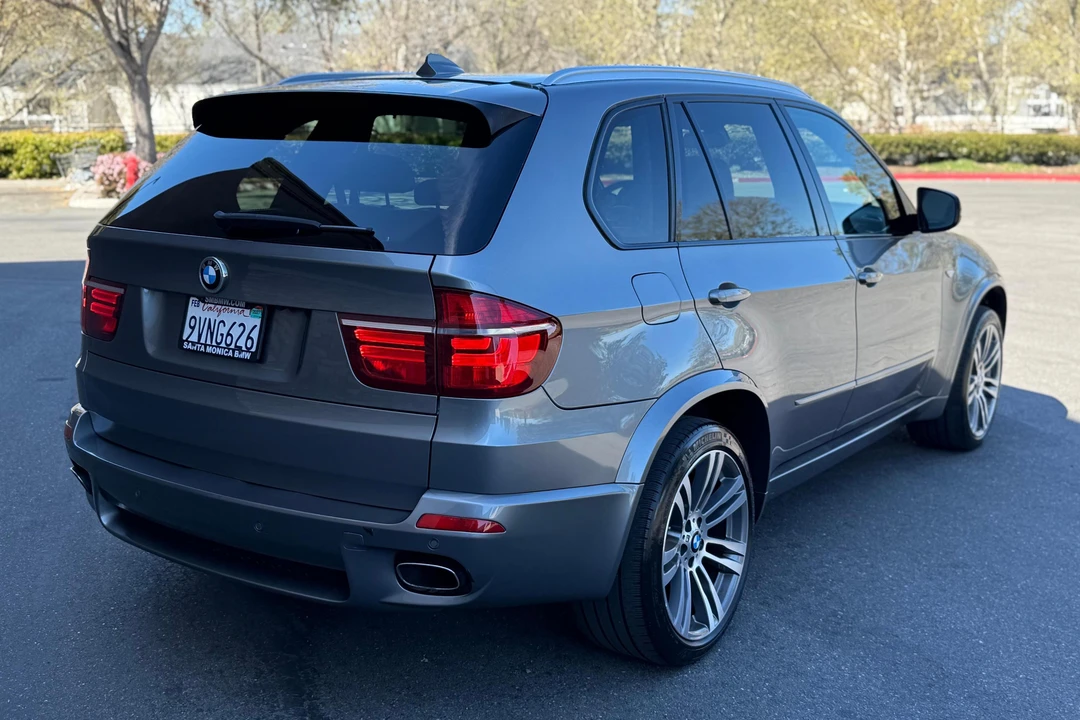 2013 BMW E70 X5 4.8i & xDrive50i - Image 4 of 31