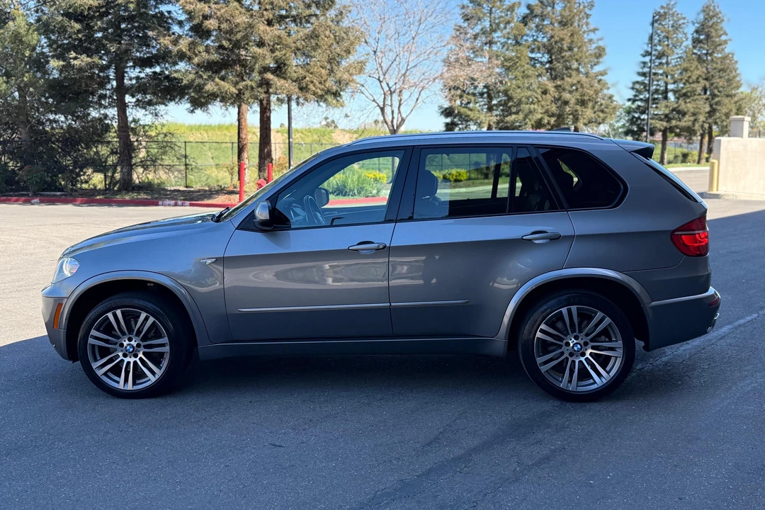 2013 BMW E70 X5 4.8i & xDrive50i - Image 3 of 31