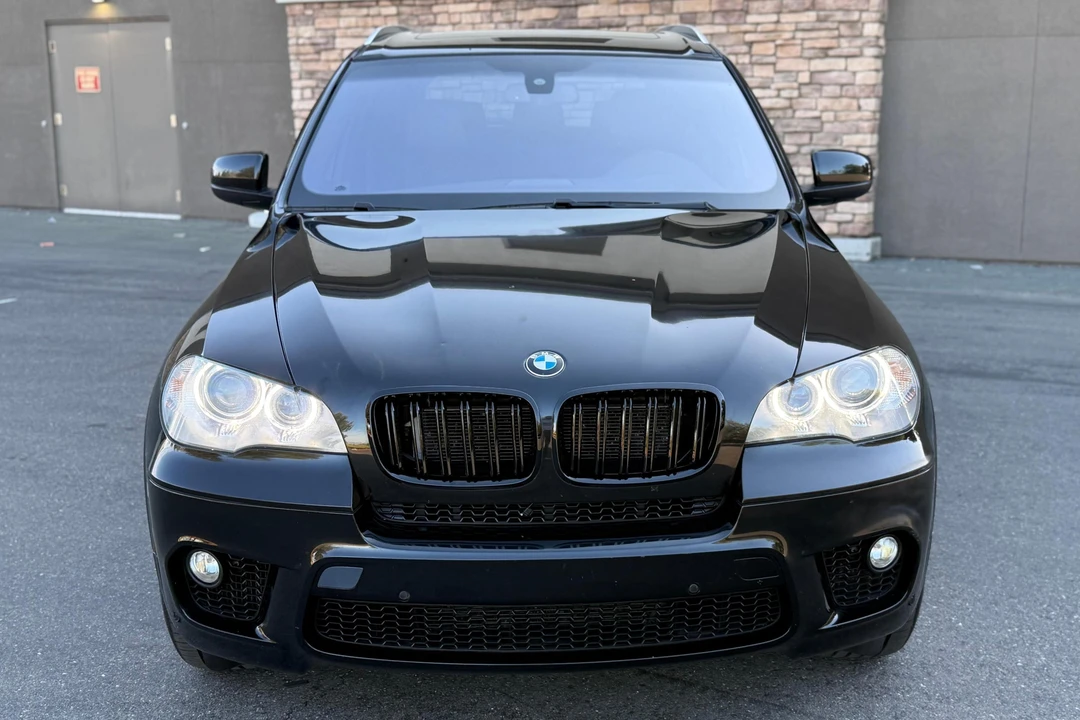 2013 BMW E70 X5 4.8i & xDrive50i - Image 2 of 31