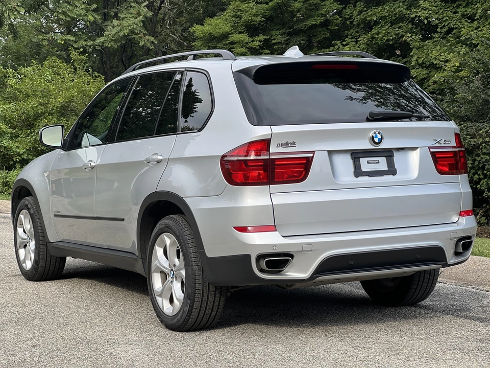 2013 BMW E70 X5 4.8i & xDrive50i - Image 17 of 31