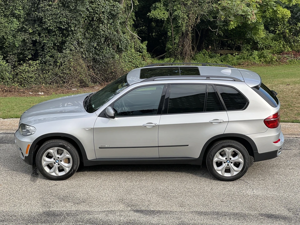 2013 BMW E70 X5 4.8i & xDrive50i - Image 11 of 31