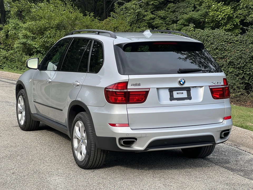 2013 BMW E70 X5 4.8i & xDrive50i - Image 18 of 31