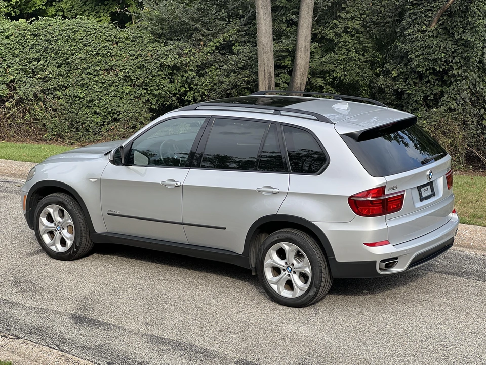 2013 BMW E70 X5 4.8i & xDrive50i - Image 14 of 31