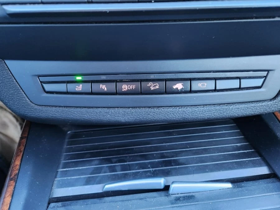 2013 BMW E70 X5 4.8i & xDrive50i - Image 15 of 27