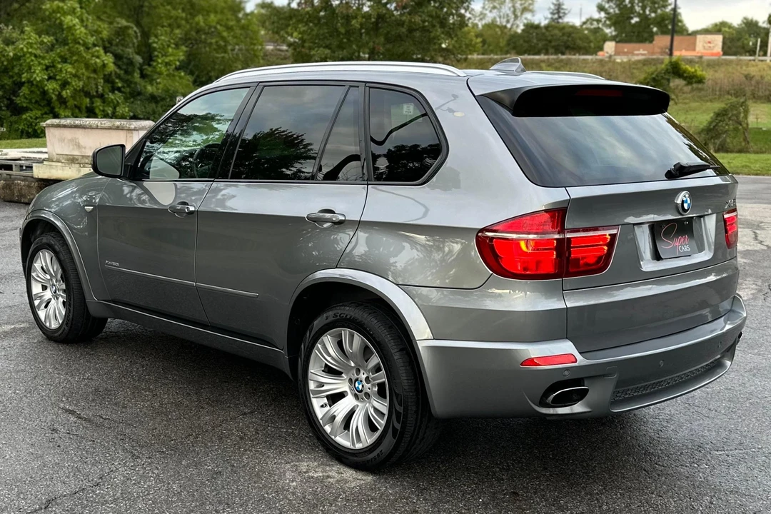 2013 BMW E70 X5 4.8i & xDrive50i - Image 4 of 31