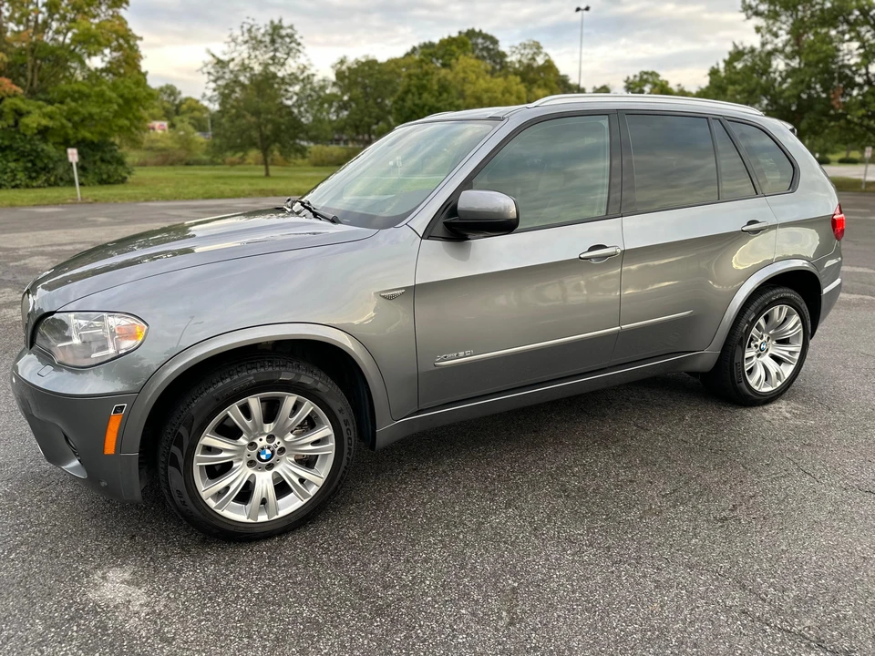 2013 BMW E70 X5 4.8i & xDrive50i - Image 8 of 31