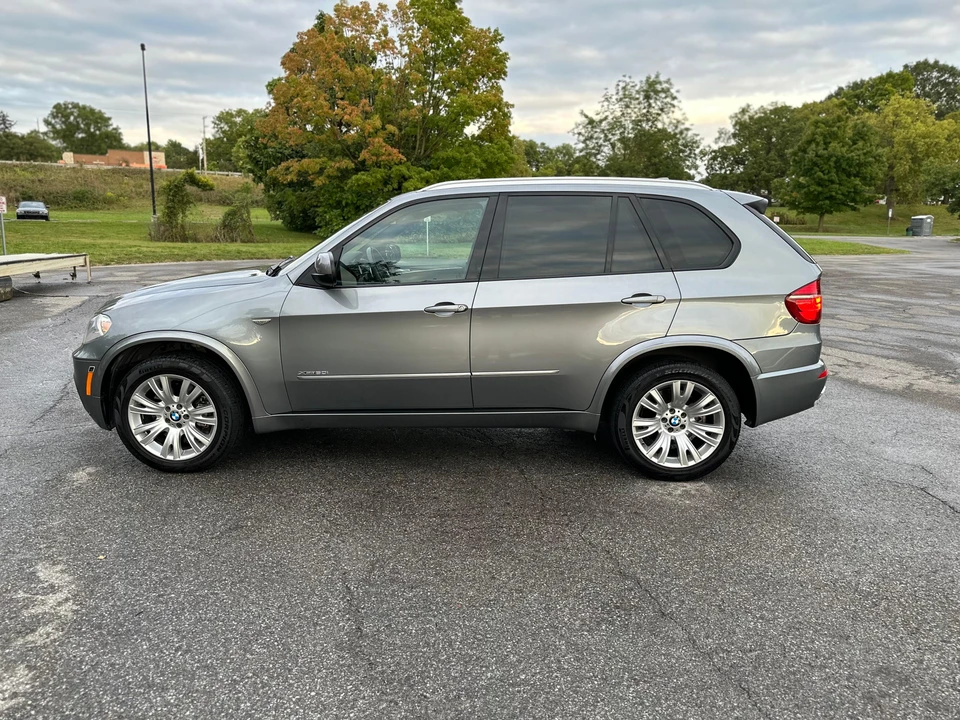 2013 BMW E70 X5 4.8i & xDrive50i - Image 11 of 31
