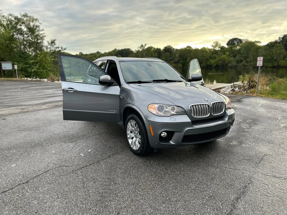 2013 BMW E70 X5 4.8i & xDrive50i - Image 29 of 31