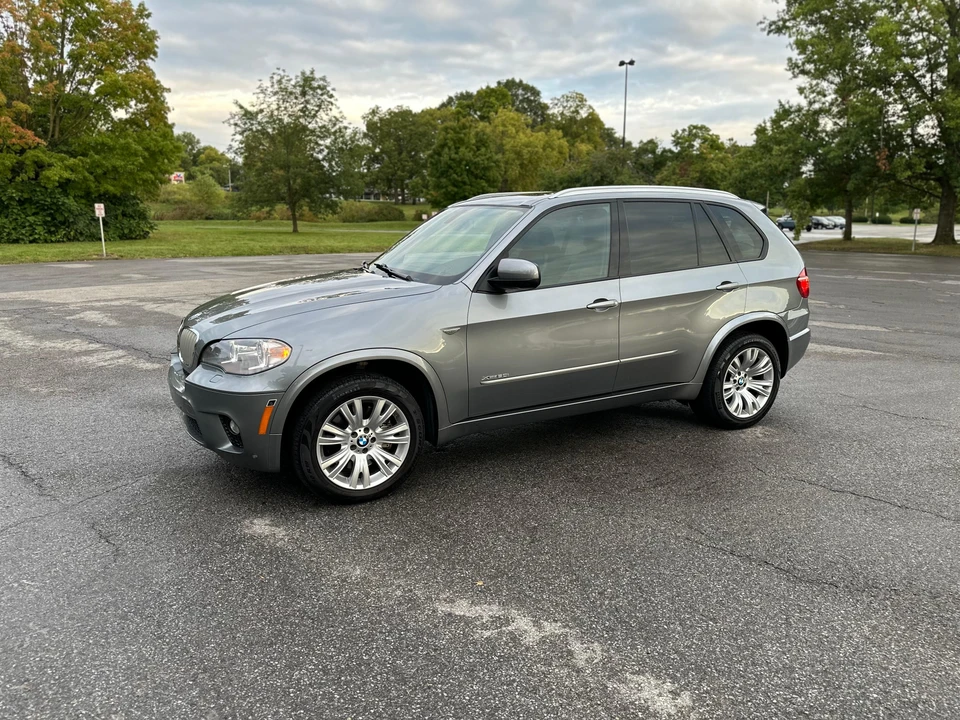 2013 BMW E70 X5 4.8i & xDrive50i - Image 9 of 31