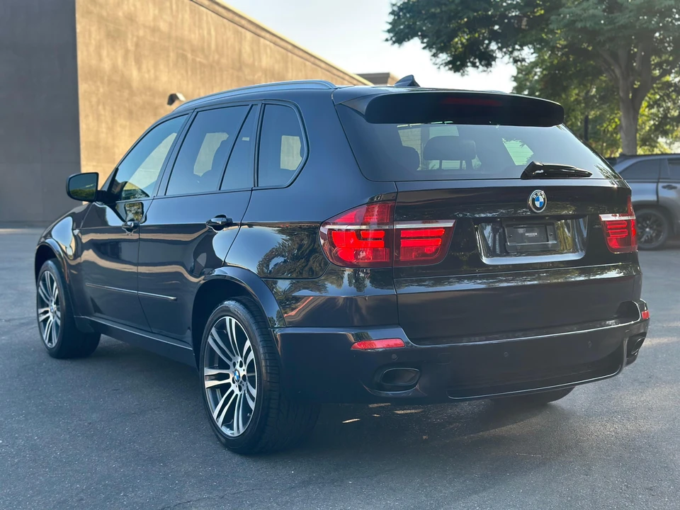 2013 BMW E70 X5 4.8i & xDrive50i - Image 9 of 31