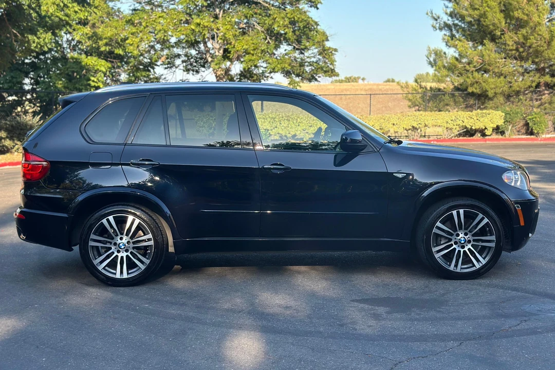 2013 BMW E70 X5 4.8i & xDrive50i - Image 3 of 31