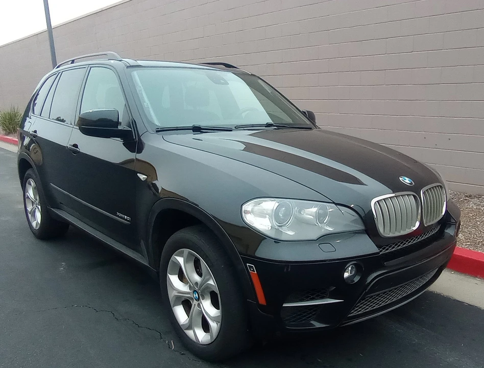 2013 BMW E70 X5 4.8i & xDrive50i - Image 19 of 31