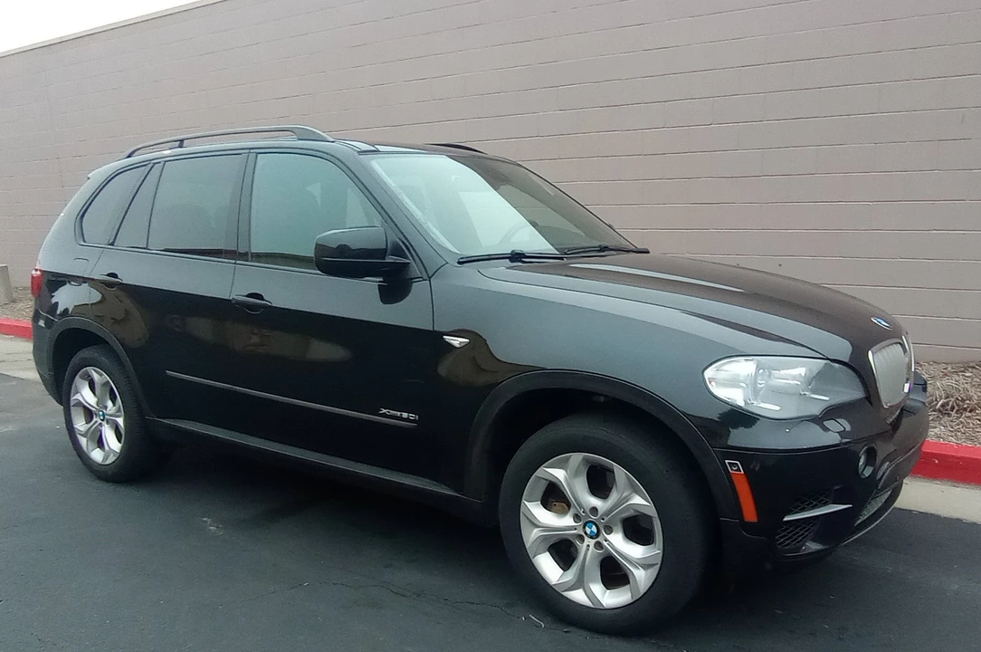 2013 BMW E70 X5 4.8i & xDrive50i - Image 18 of 31