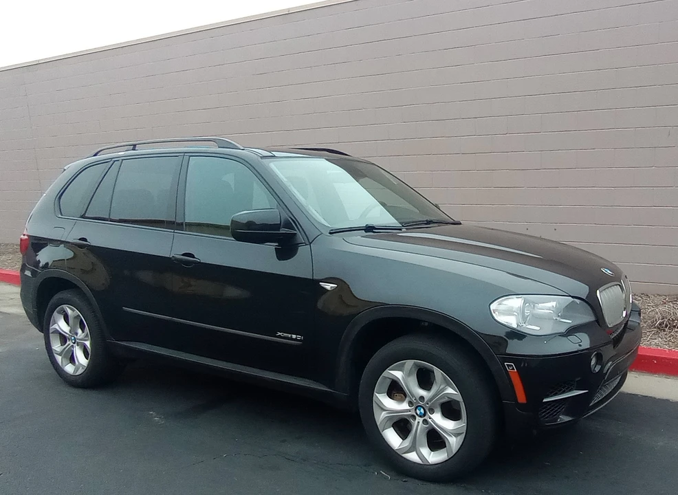 2013 BMW E70 X5 4.8i & xDrive50i - Image 17 of 31
