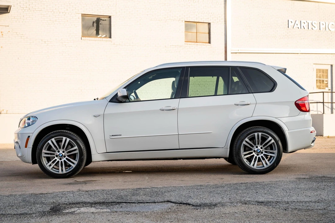 2013 BMW E70 X5 4.8i & xDrive50i - Image 14 of 31