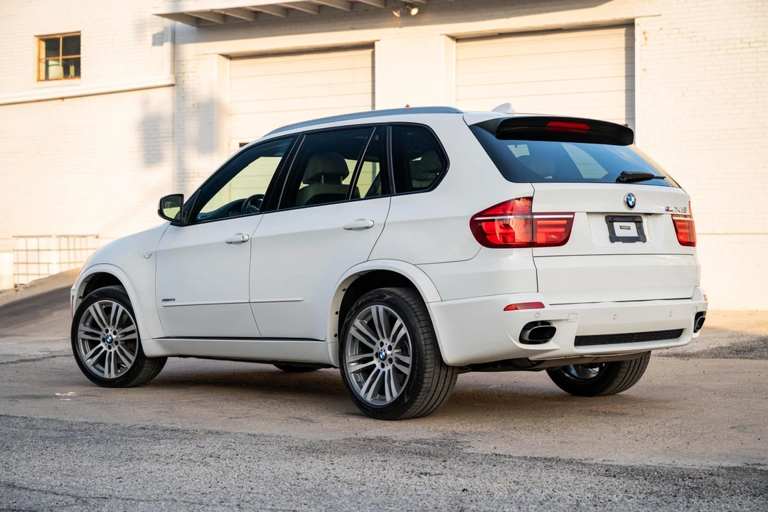 2013 BMW E70 X5 4.8i & xDrive50i - Image 15 of 31