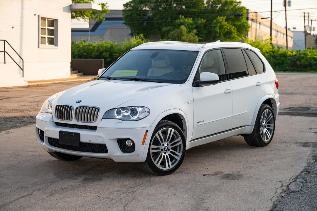 2013 BMW E70 X5 4.8i & xDrive50i - Image 11 of 31