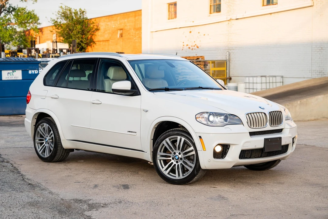 2013 BMW E70 X5 4.8i & xDrive50i - Image 2 of 31