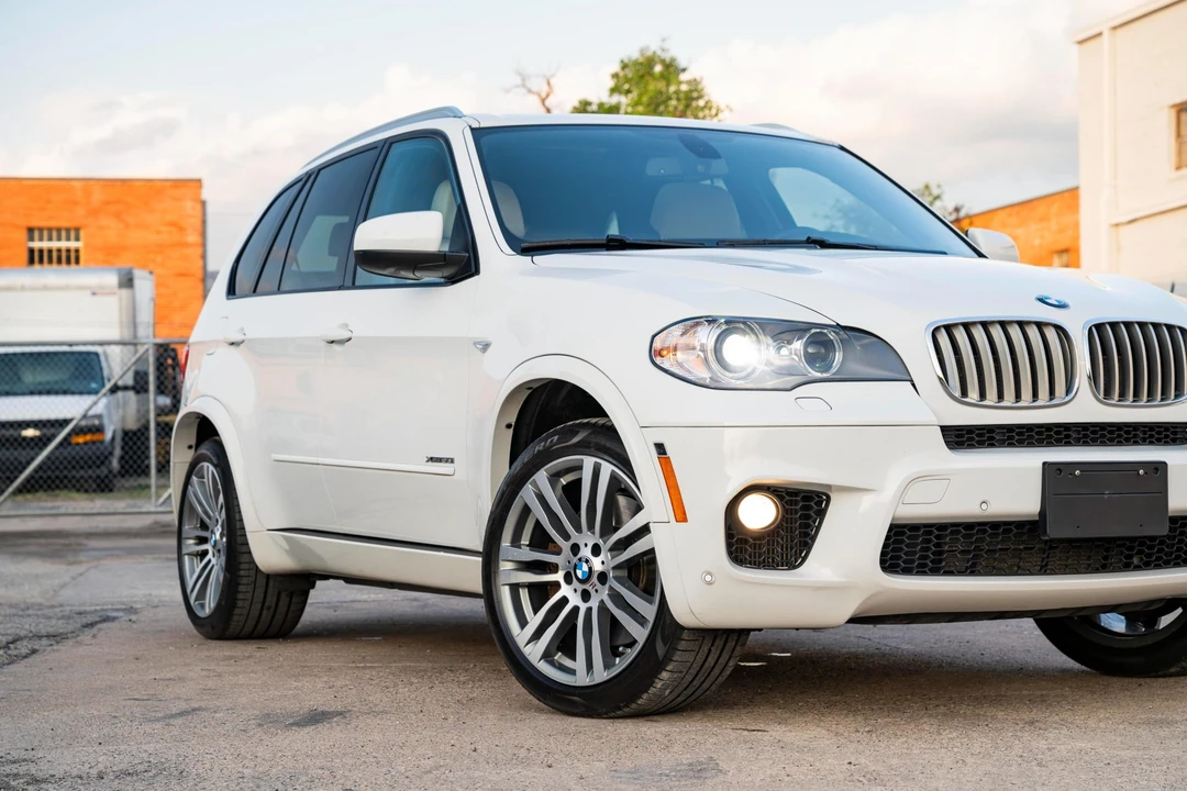 2013 BMW E70 X5 4.8i & xDrive50i - Image 30 of 31