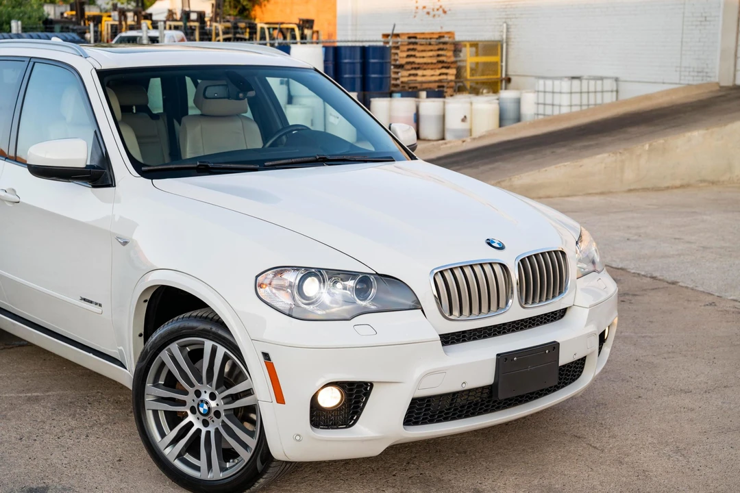 2013 BMW E70 X5 4.8i & xDrive50i - Image 29 of 31