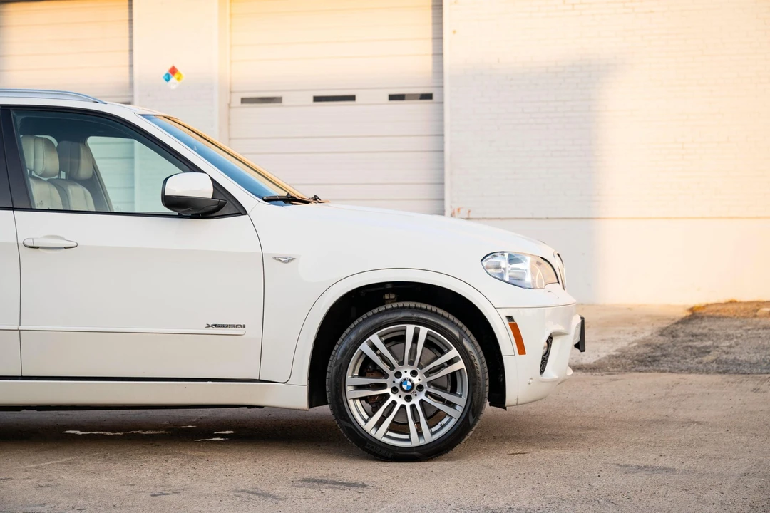 2013 BMW E70 X5 4.8i & xDrive50i - Image 28 of 31