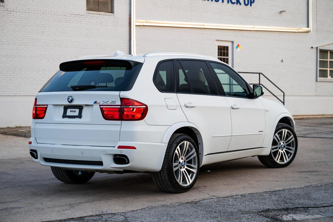 2013 BMW E70 X5 4.8i & xDrive50i - Image 21 of 31