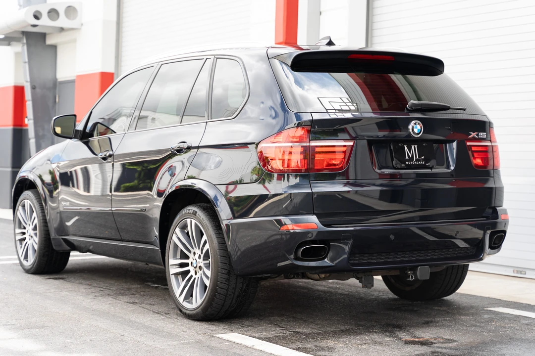 2013 BMW E70 X5 4.8i & xDrive50i - Image 16 of 31