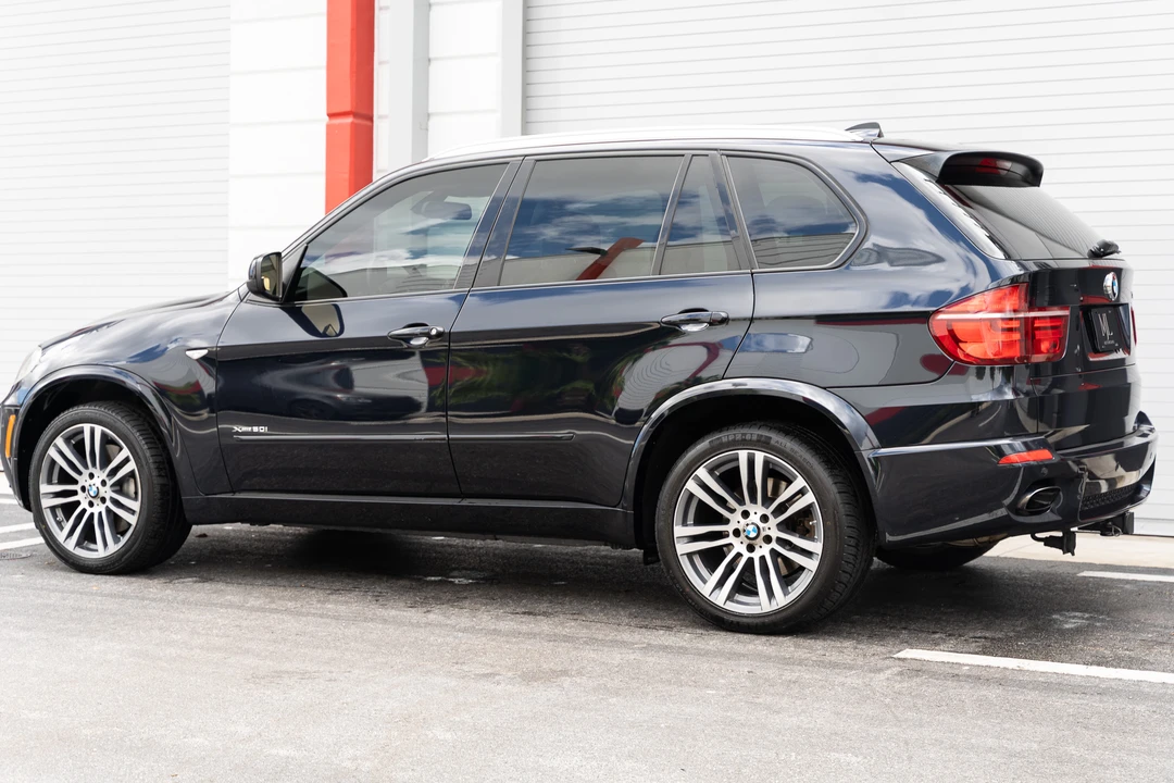 2013 BMW E70 X5 4.8i & xDrive50i - Image 13 of 31