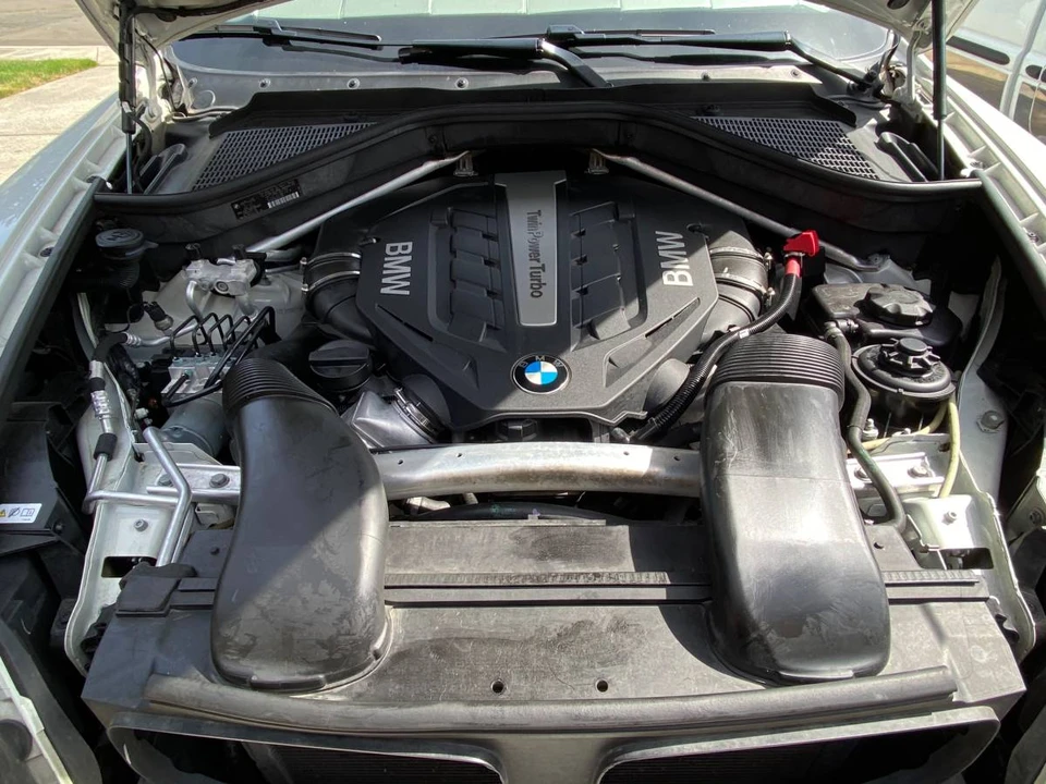 2013 BMW E70 X5 4.8i & xDrive50i - Image 17 of 20