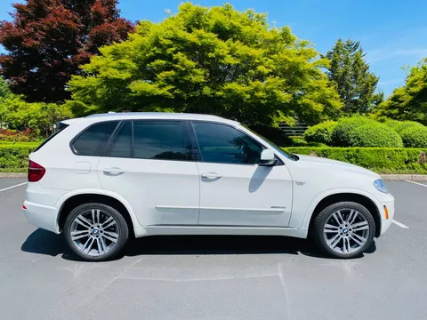 2013 BMW X5 xDrive50i Sport Utility 4D